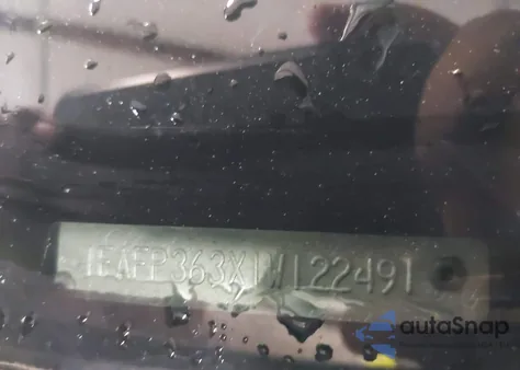 2001 Ford Focus Se/Se Street Edition z USA, uszkodzony, nr VIN 1FAFP363X1W122491